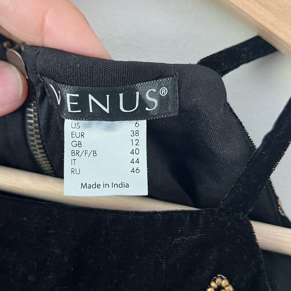 VENUS Black Velvet Embroidered Beaded Sequin Bell Sleeve Top Size 6 NWT - Picture 9 of 14